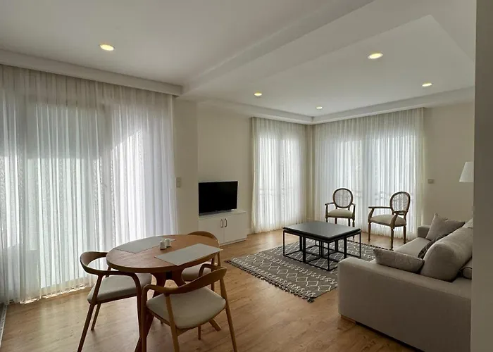 Su Apartment Side